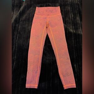 Lululemon size 4